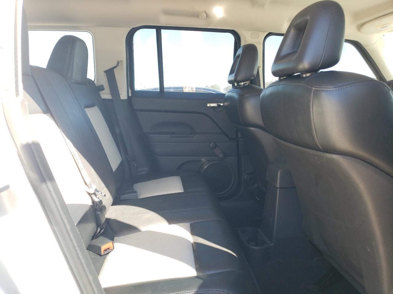 2008 Jeep Liberty (Patriot) - Image 11