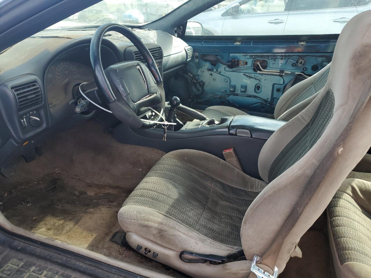 1999 Chevrolet Camaro - Image 7