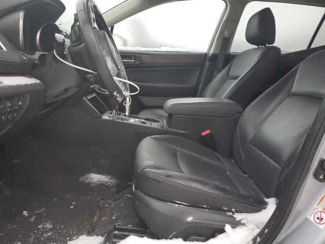  SUBARU OUTBACK 2018 Серебристый