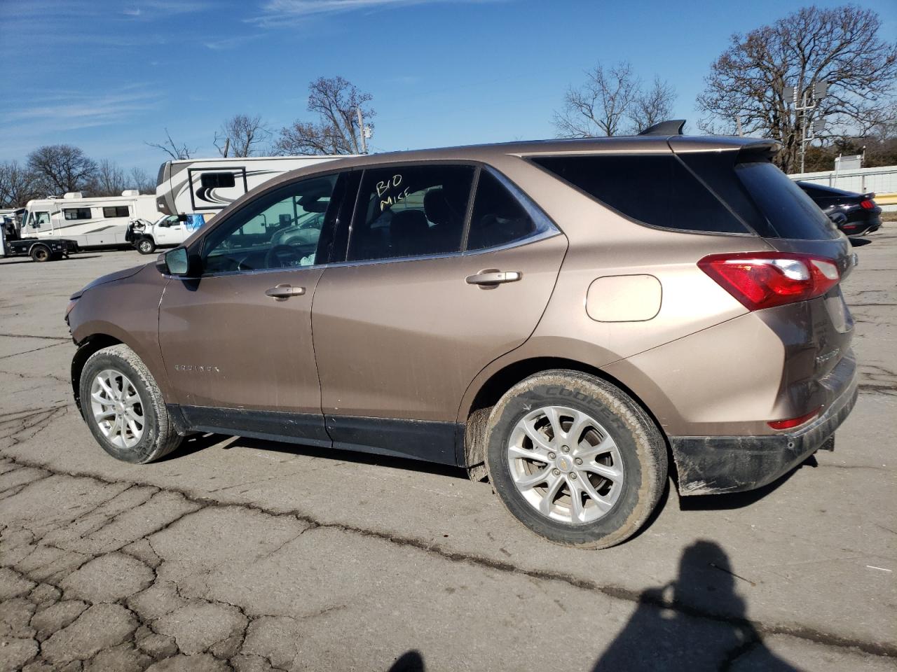 2018 Chevrolet Equinox - Image 2