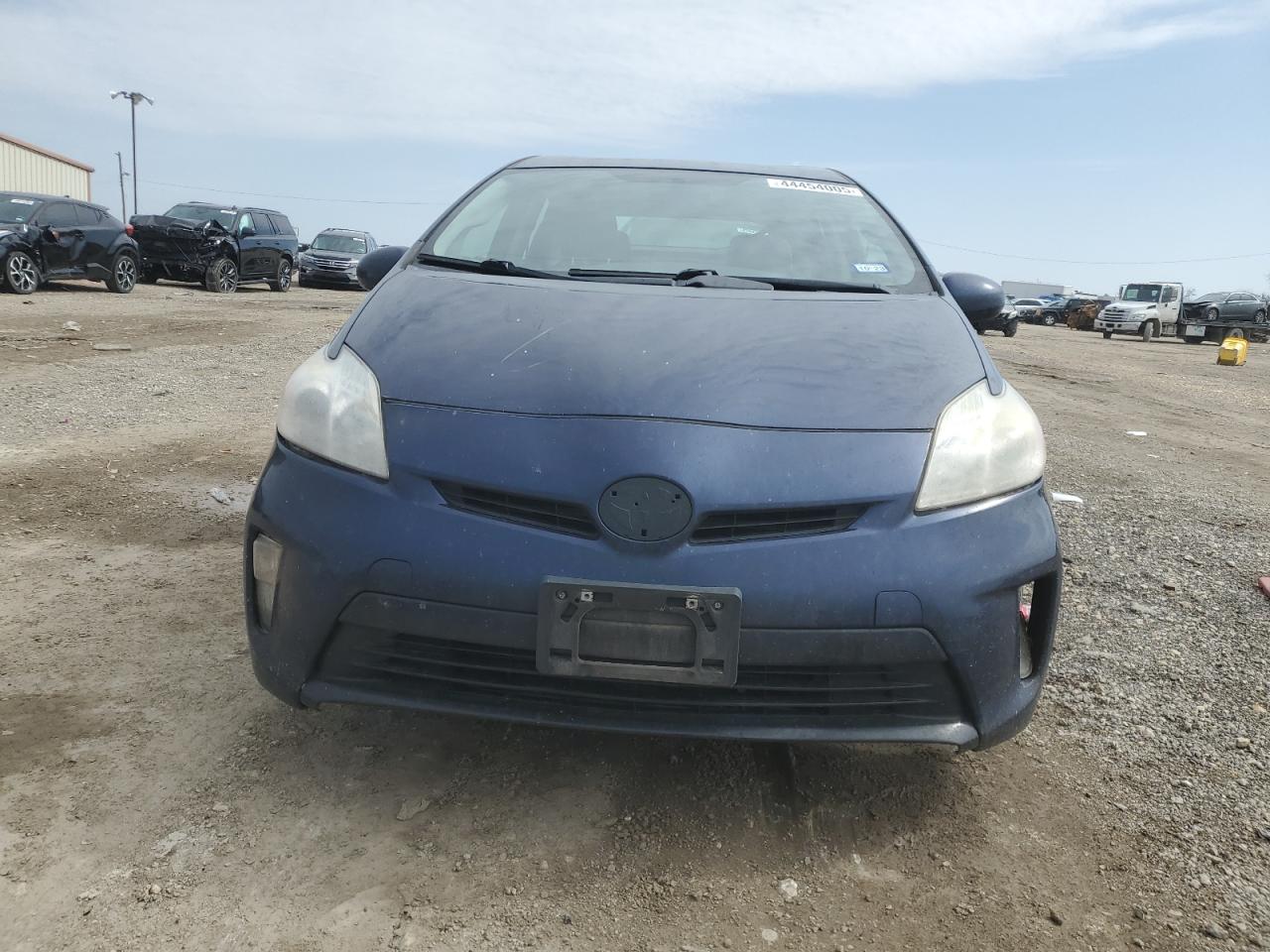 2014 Toyota Prius - Image 5