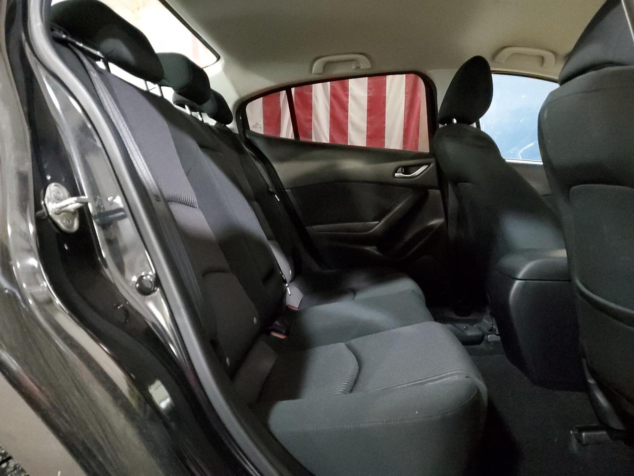2014 Mazda 3 - Image 10