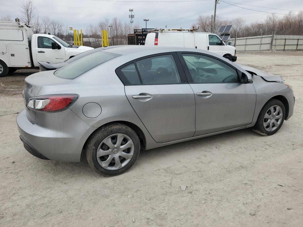 2011 Mazda 3 - Image 3