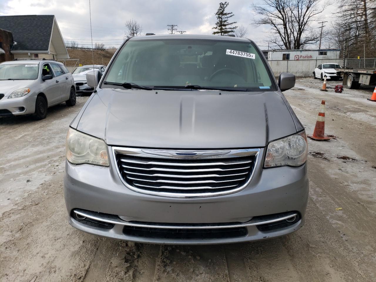 2016 Chrysler Town & Country - Image 5