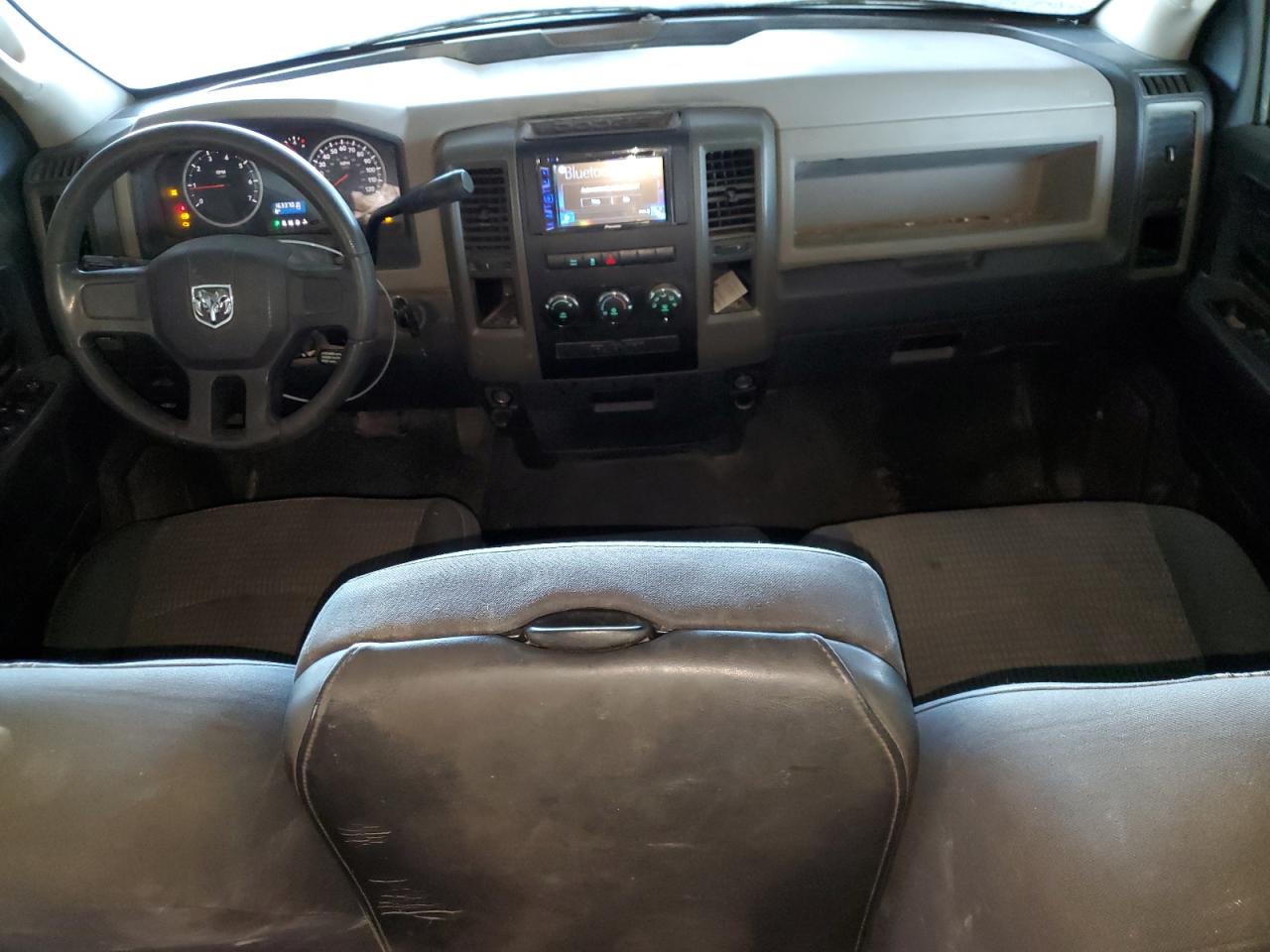 2010 Dodge RAM - Image 8