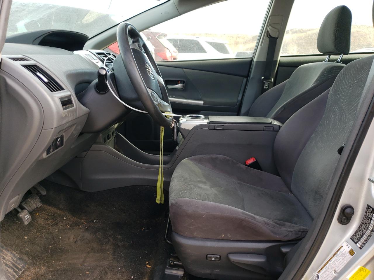 2012 Toyota Prius - Image 7
