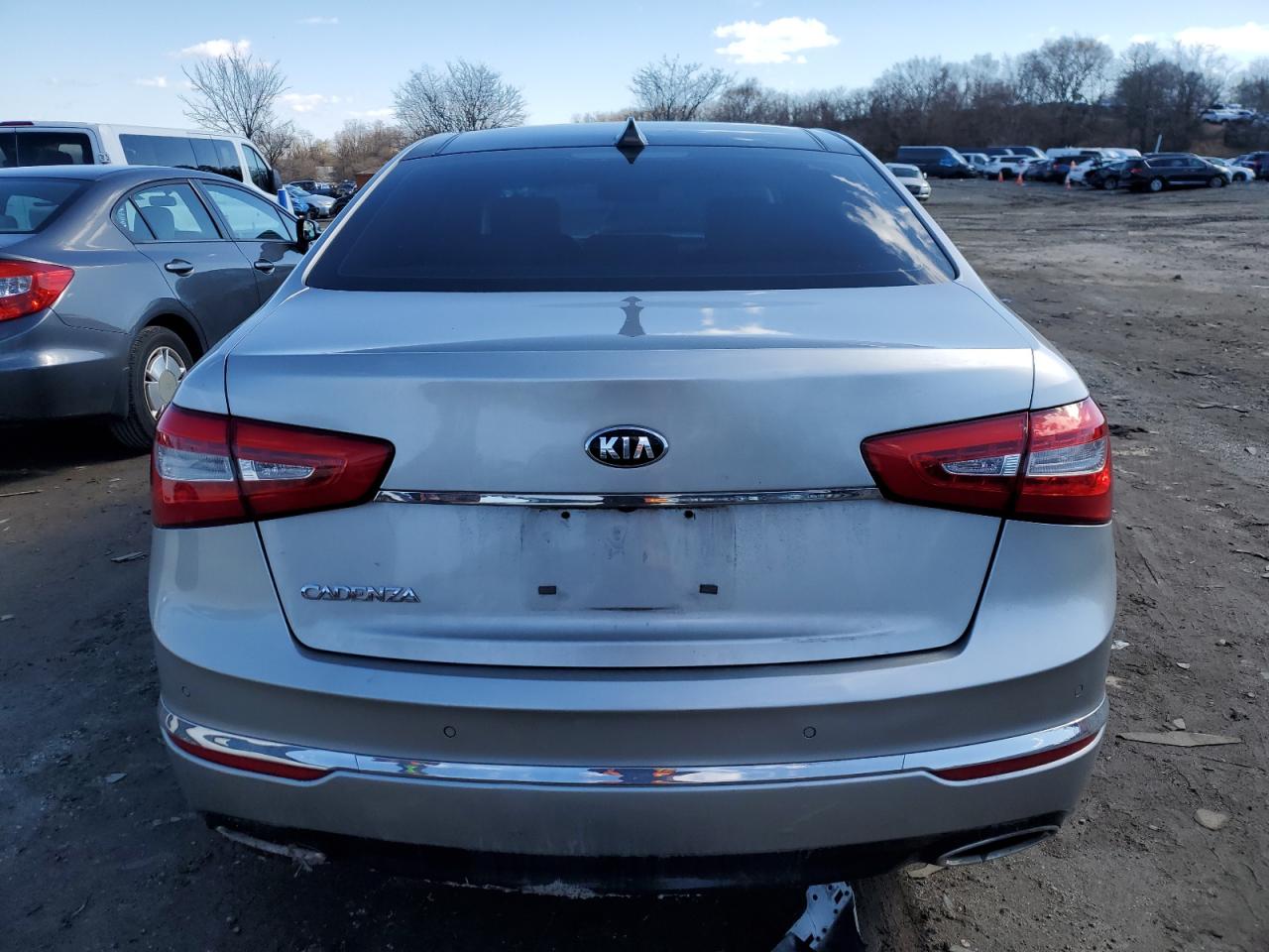 2014 Kia Cadenza - Image 6