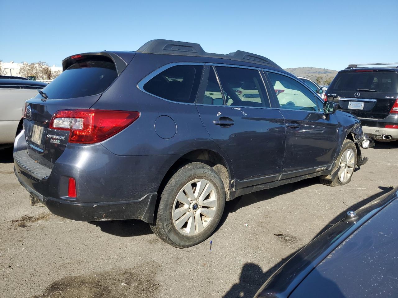 2015 Subaru Outback - Image 3