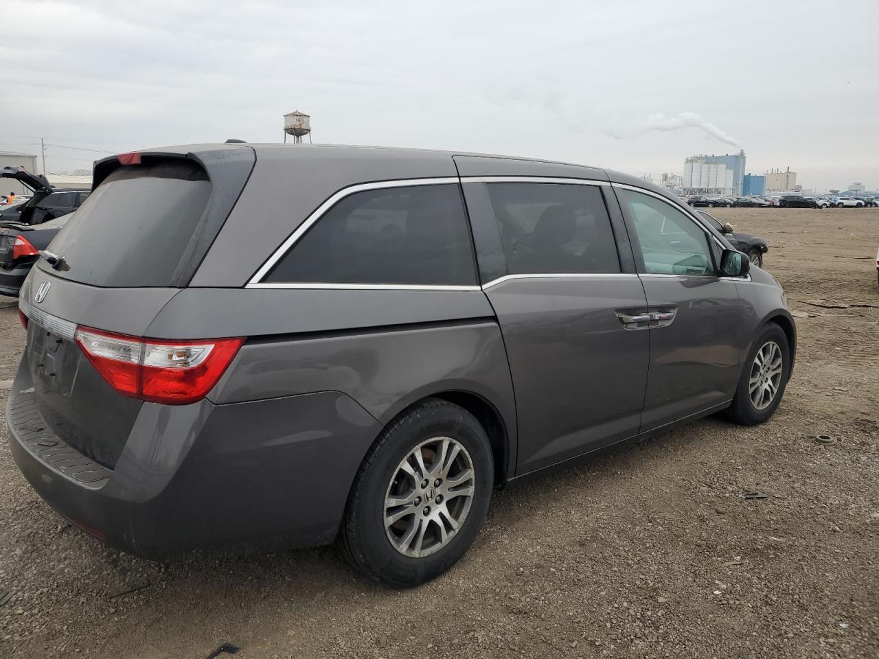 2012 Honda Odyssey - Image 3