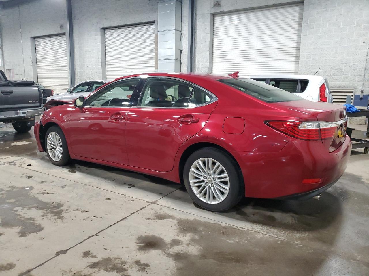 2013 Lexus ES - Image 2