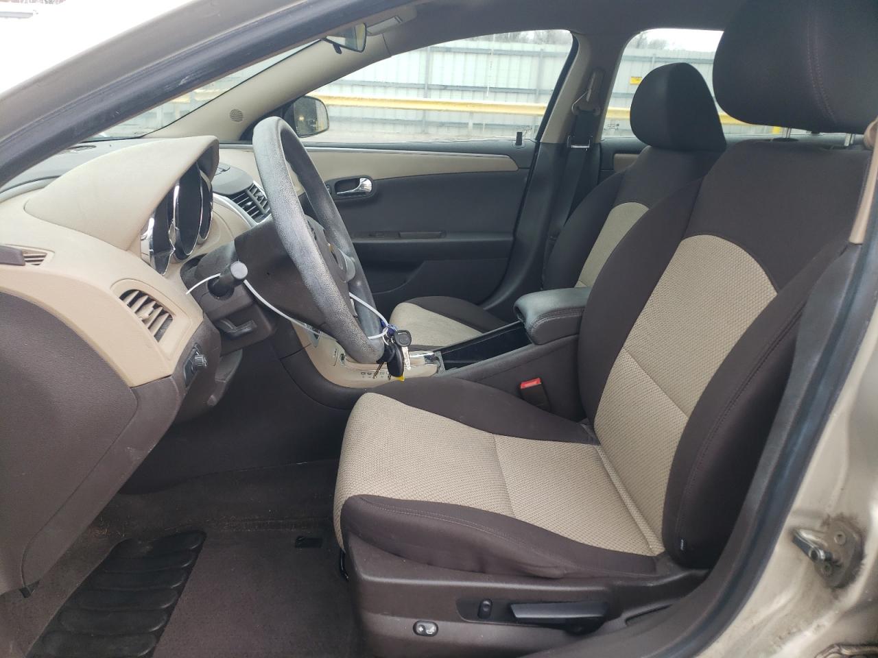 2011 Chevrolet Malibu - Image 7