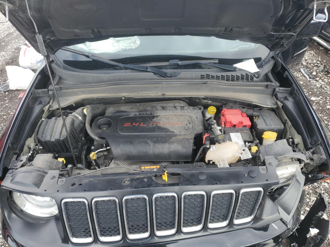 2020 Jeep Renegade - Image 13