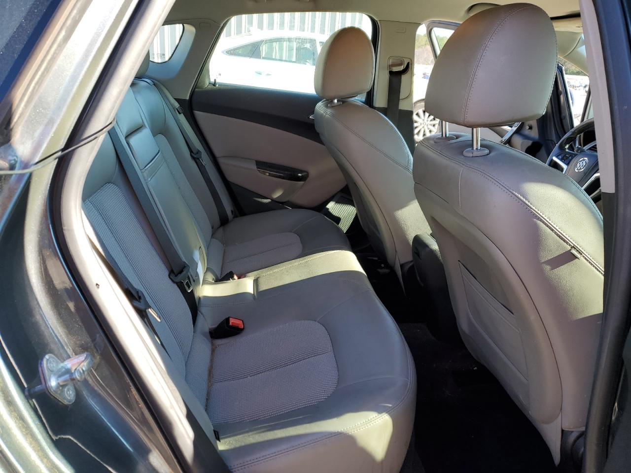2012 Buick Verano - Image 10