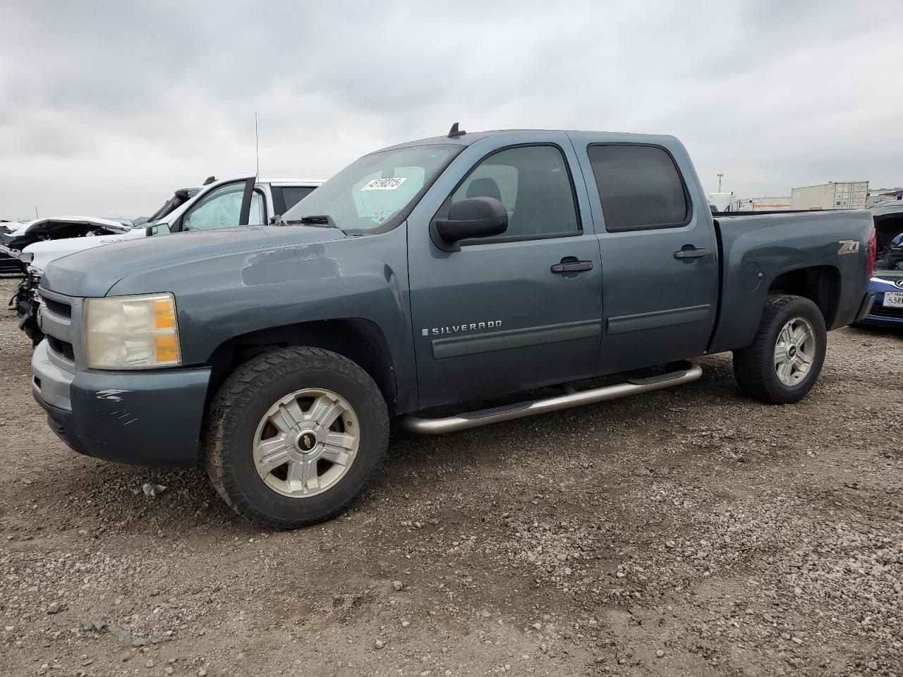 2009 Chevrolet Silverado - Image 1