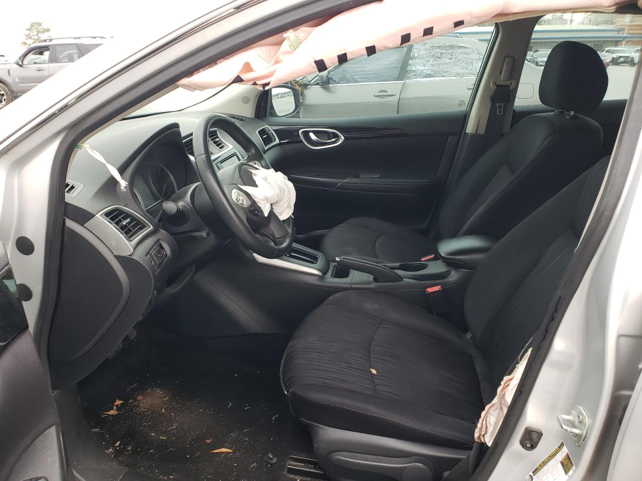 2019 Nissan Sentra - Image 7