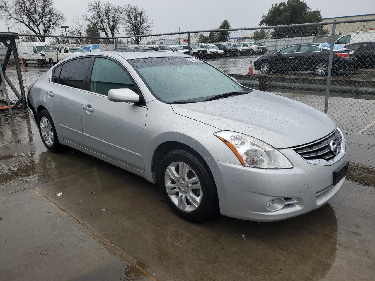 2010 Nissan Altima - Image 4