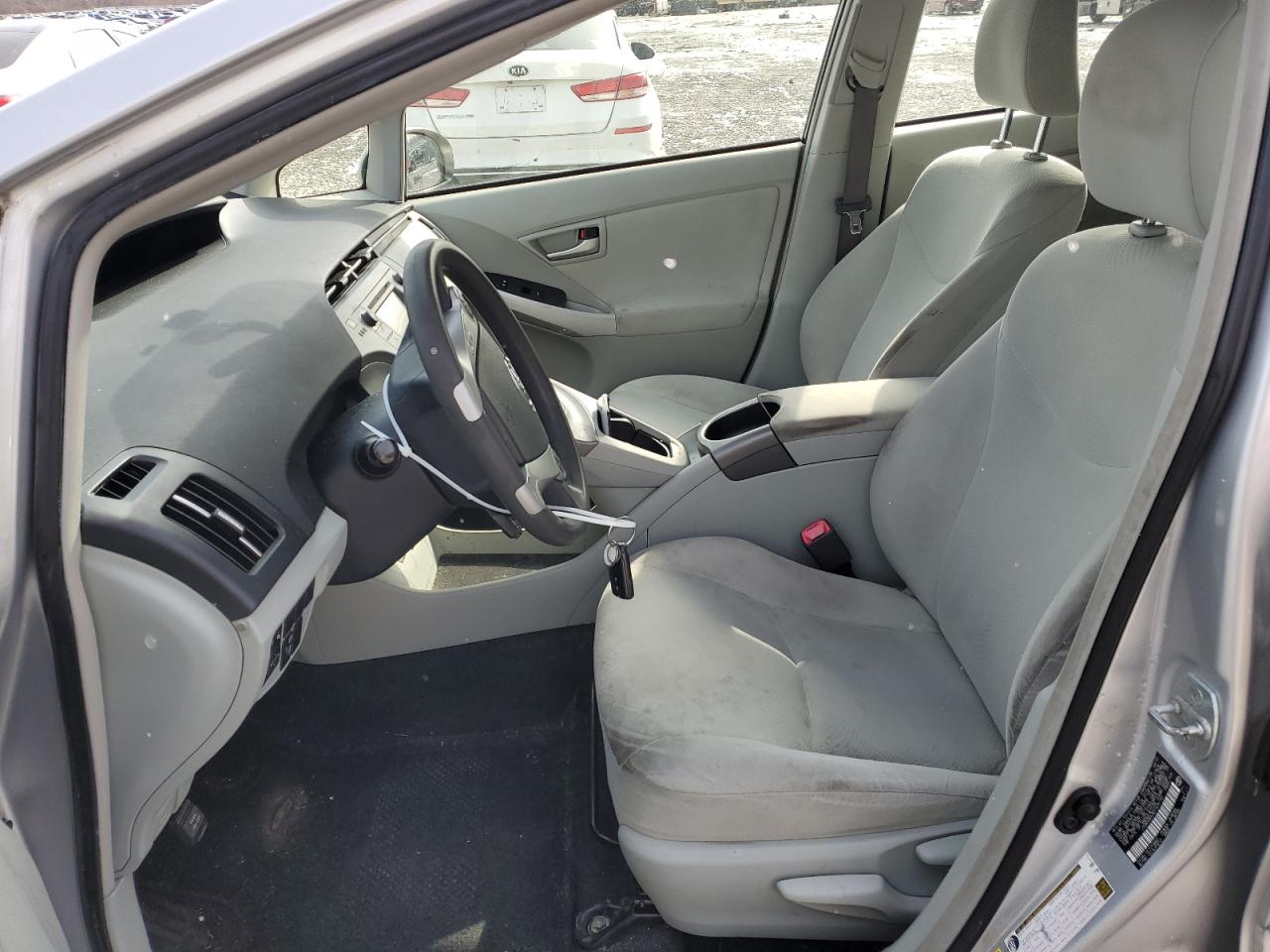 2013 Toyota Prius - Image 7
