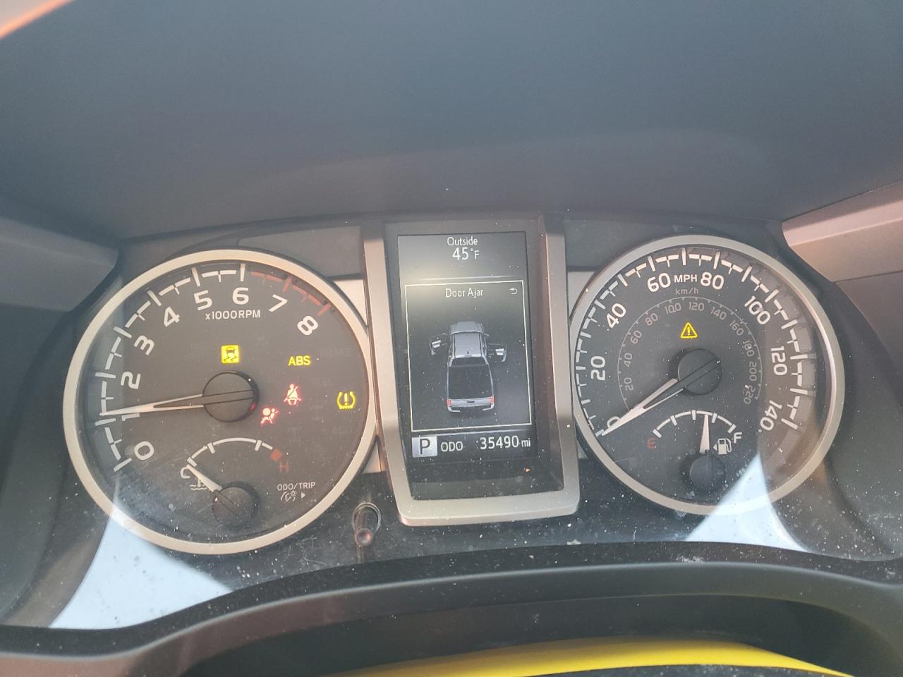 2018 Toyota Tacoma - Image 9