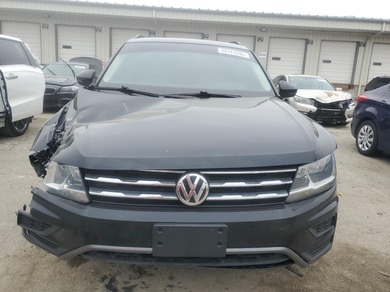 2021 Volkswagen Tiguan - Image 5