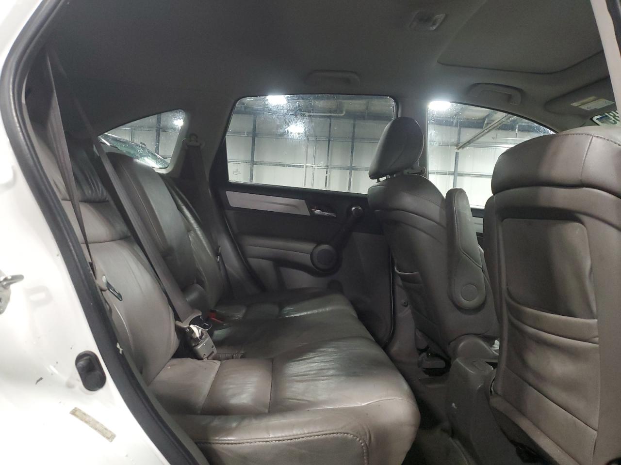 2011 Honda CR-V - Image 11