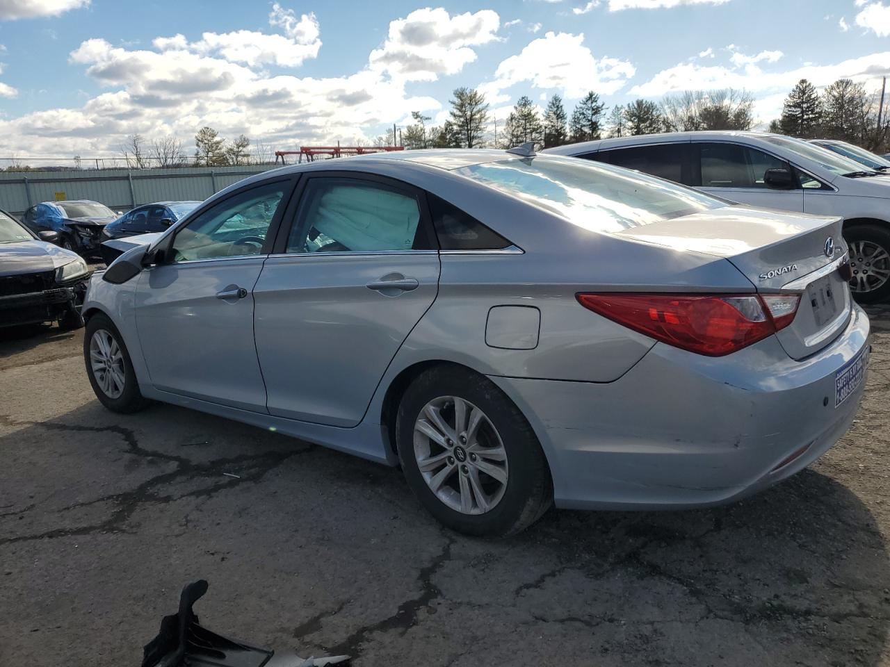 2013 Hyundai Sonata - Image 2
