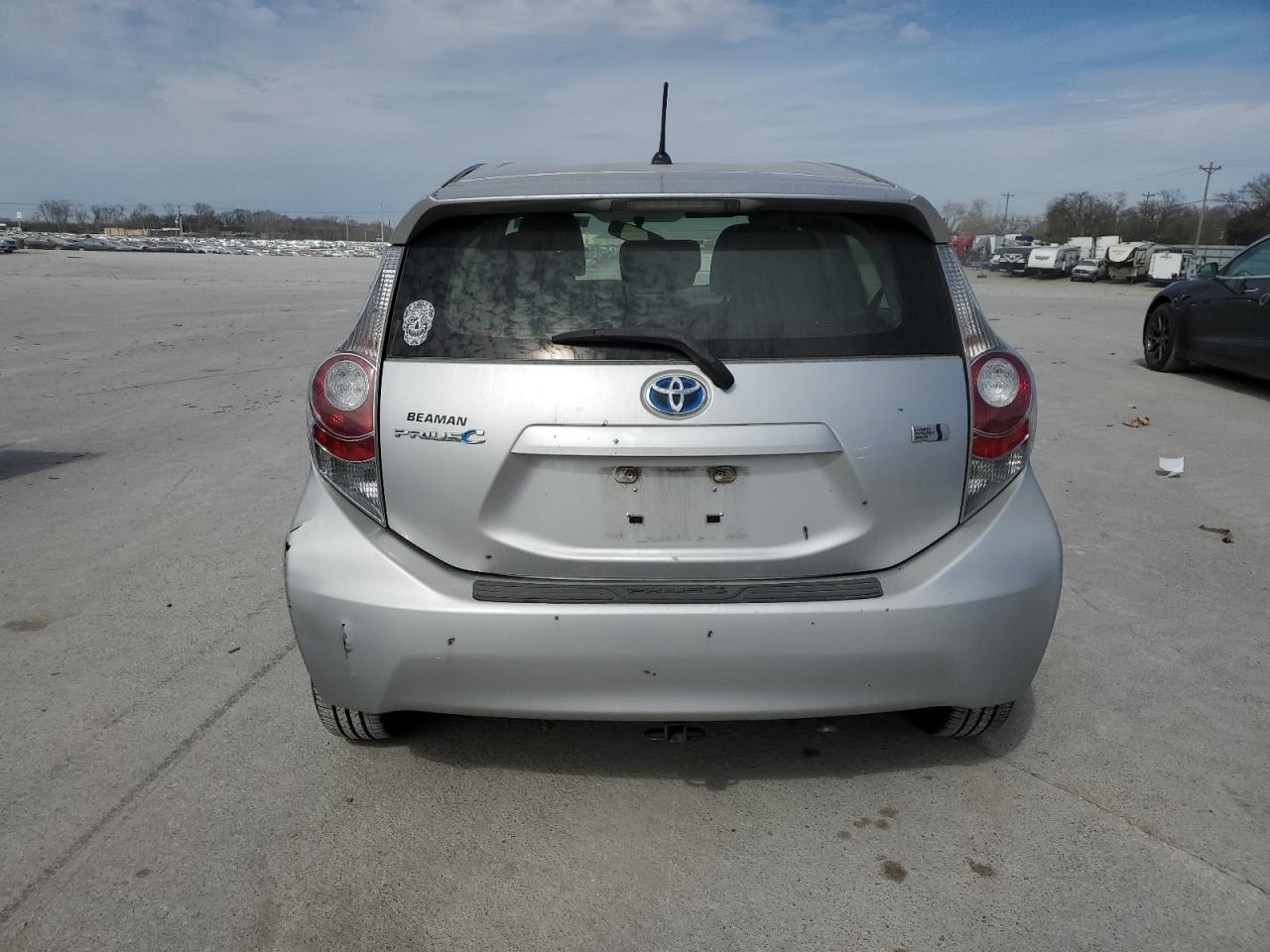 2012 Toyota Prius - Image 6