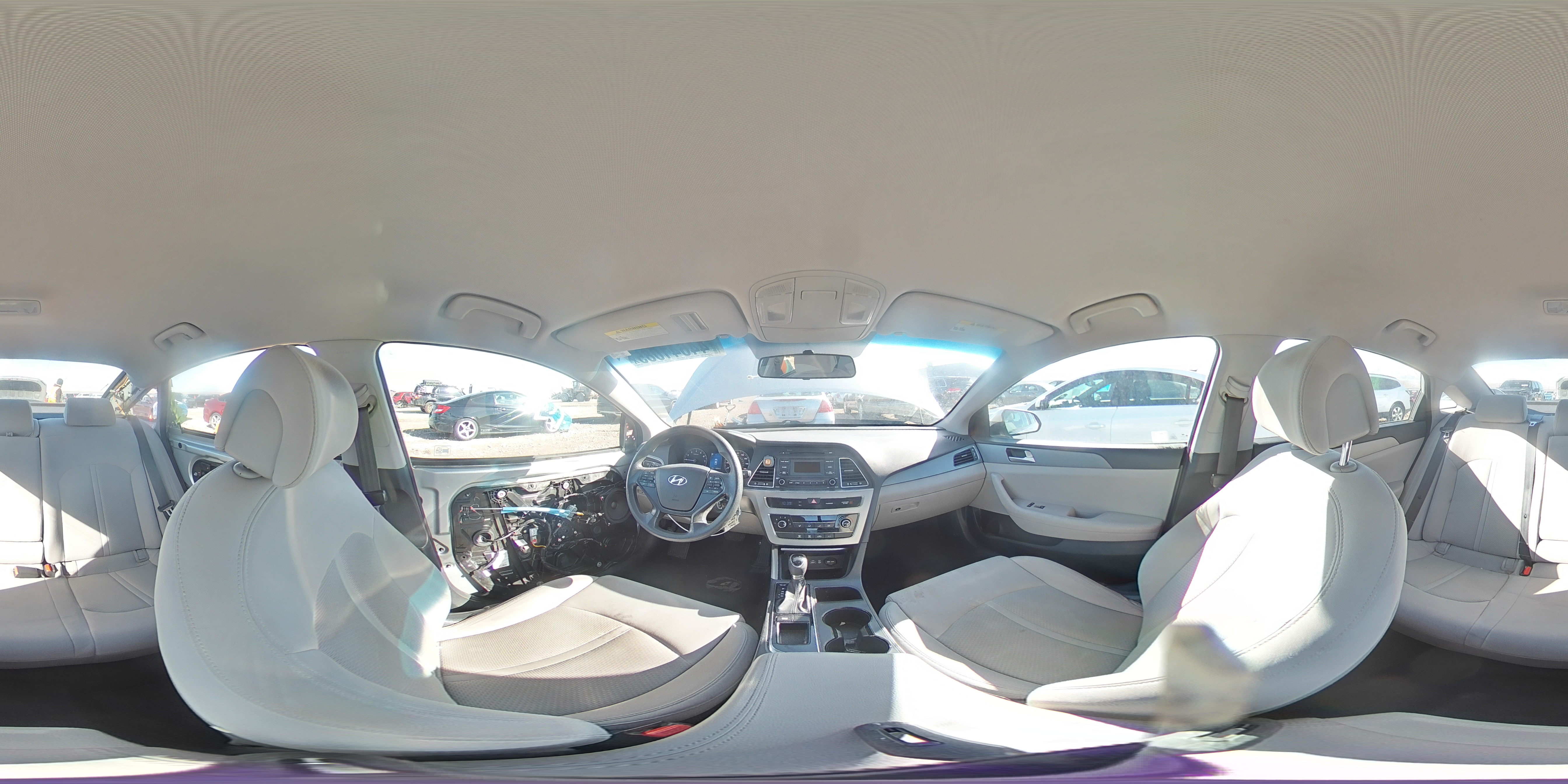 2015 Hyundai Sonata - Image 13