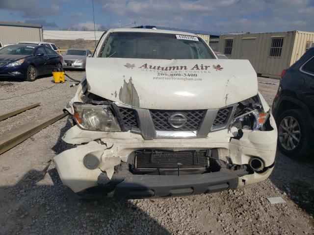 Пикапы NISSAN FRONTIER 2016 Белый