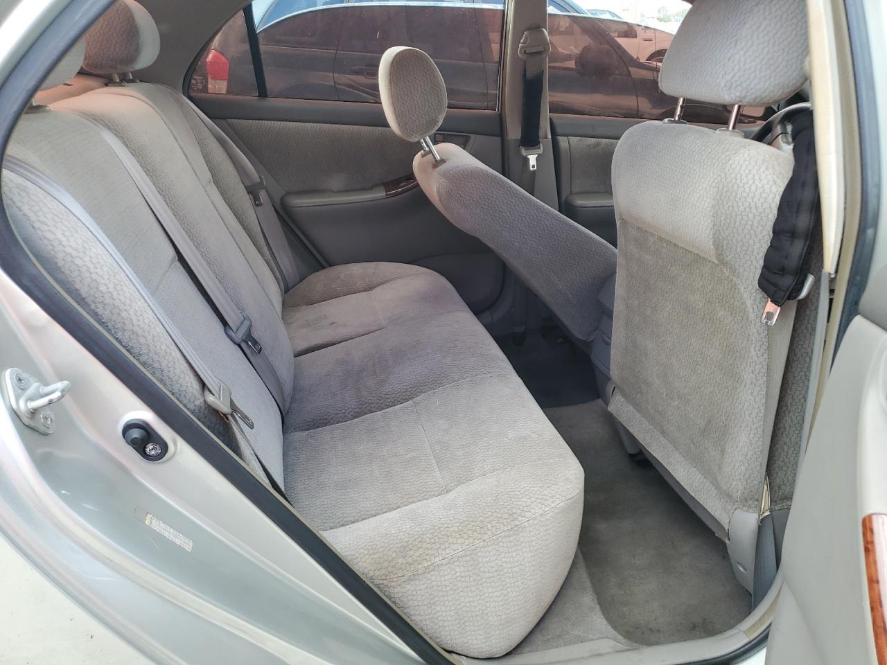 2003 Toyota Corolla - Image 10