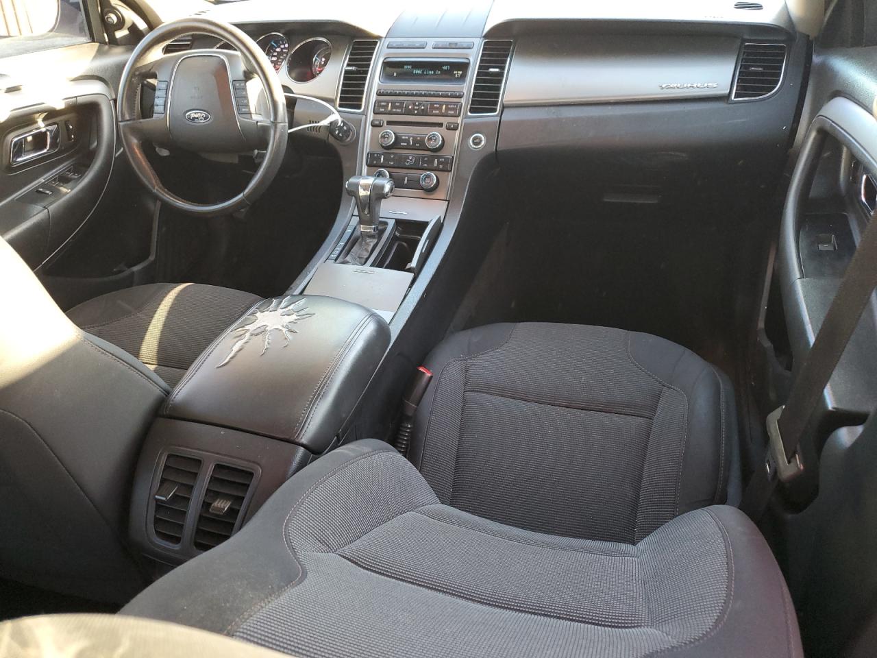 2011 Ford Taurus - Image 8