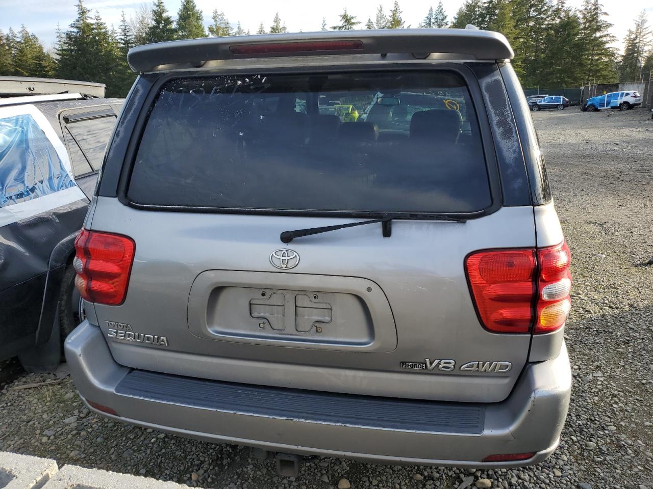2003 Toyota Sequoia - Image 6