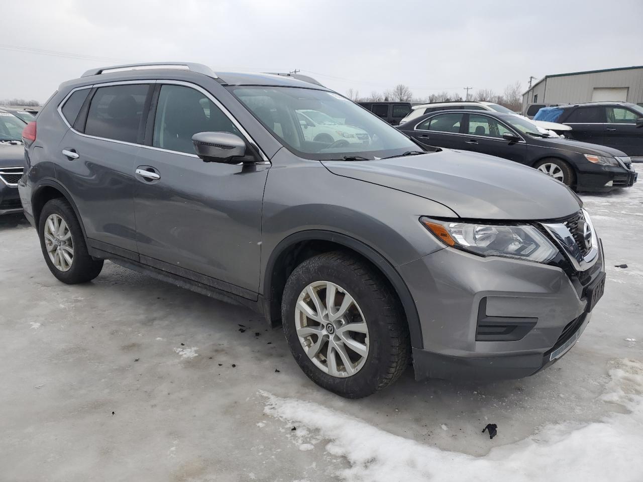 2017 Nissan Rogue - Image 4
