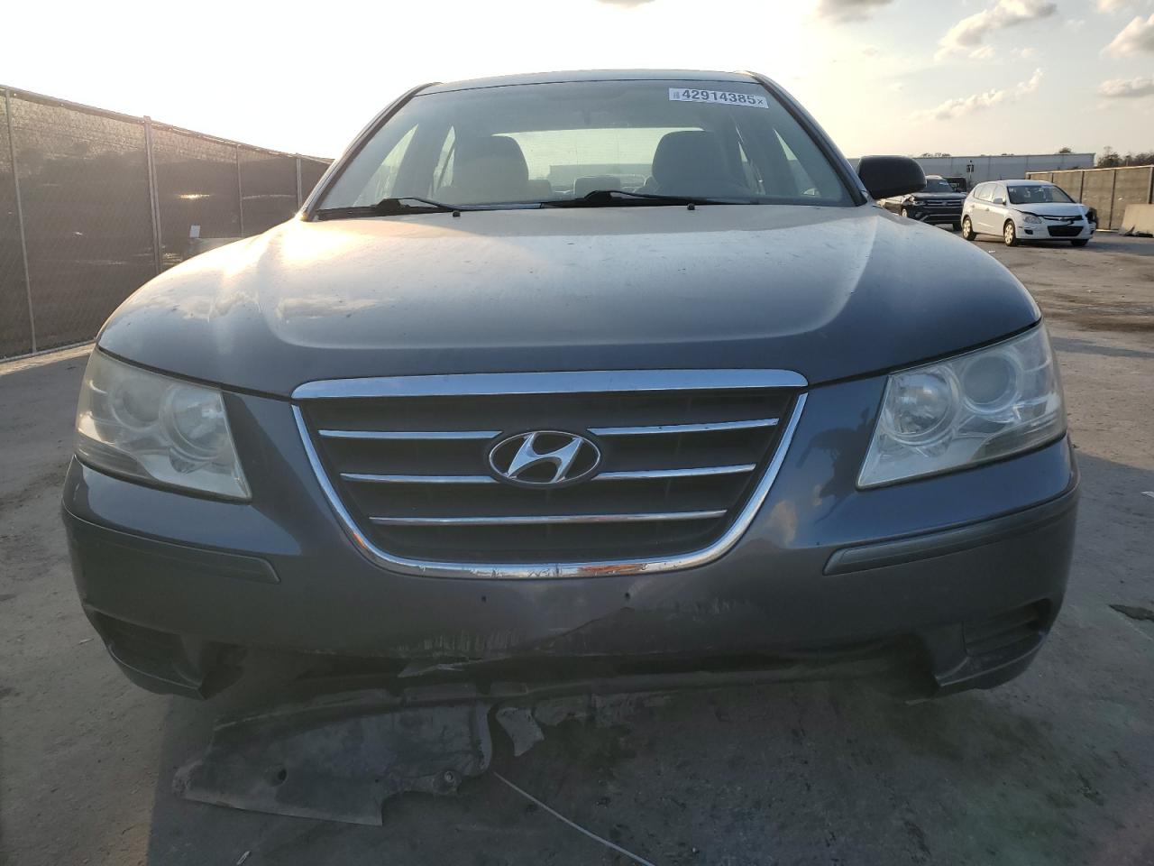 2010 Hyundai Sonata - Image 5