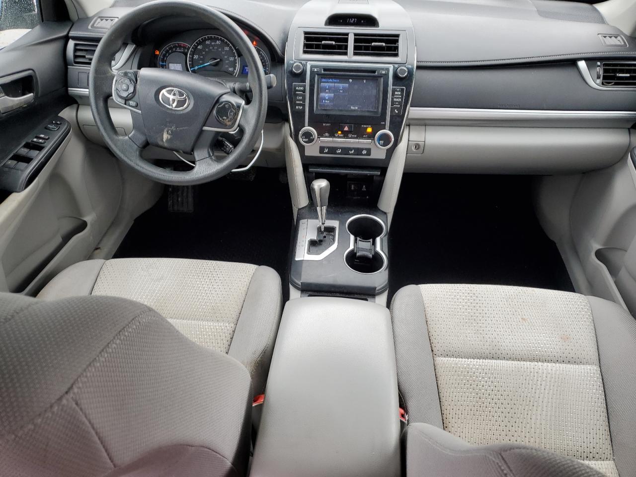 2014 Toyota Camry - Image 8