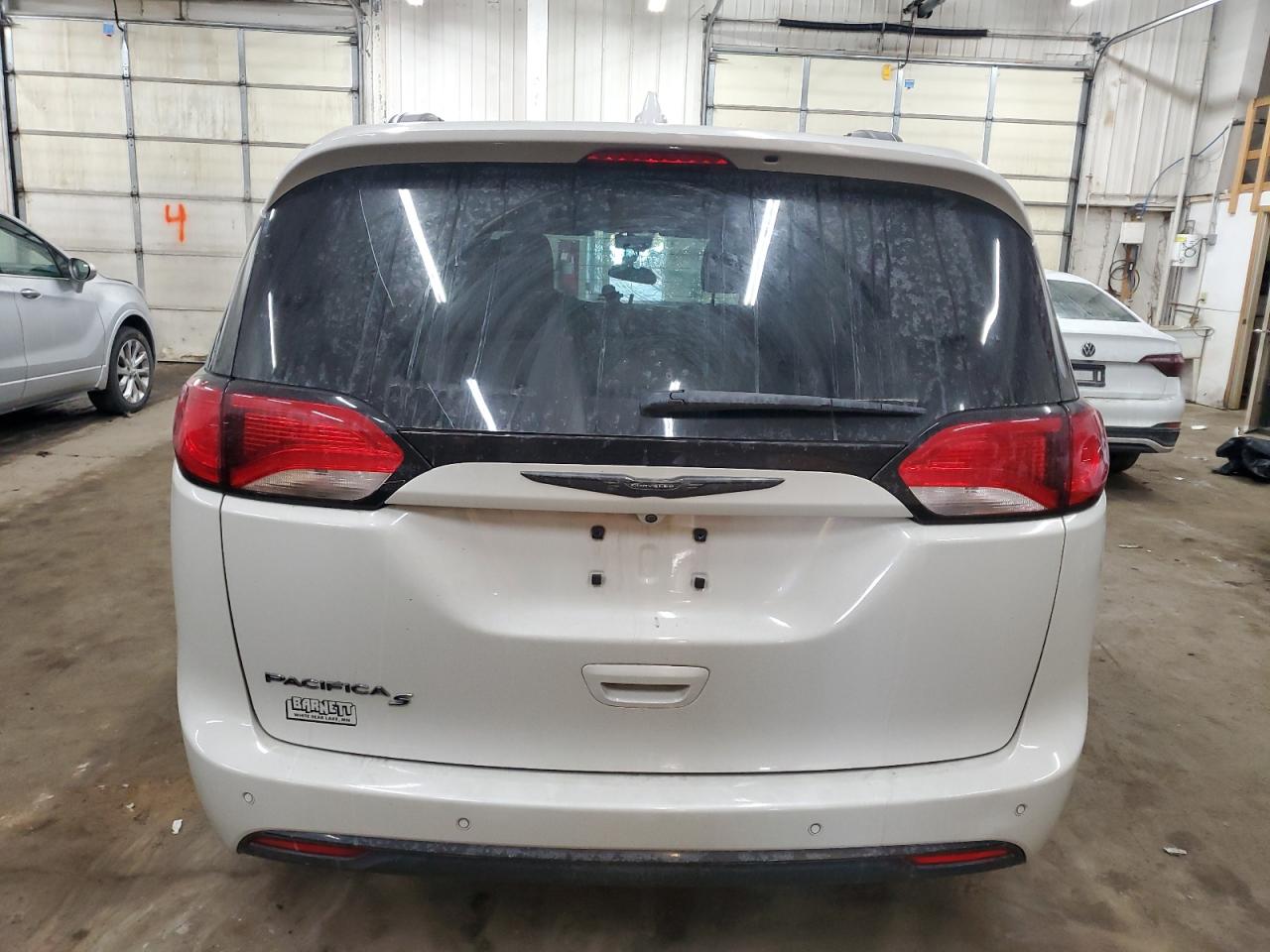 2019 Chrysler Pacifica - Image 6