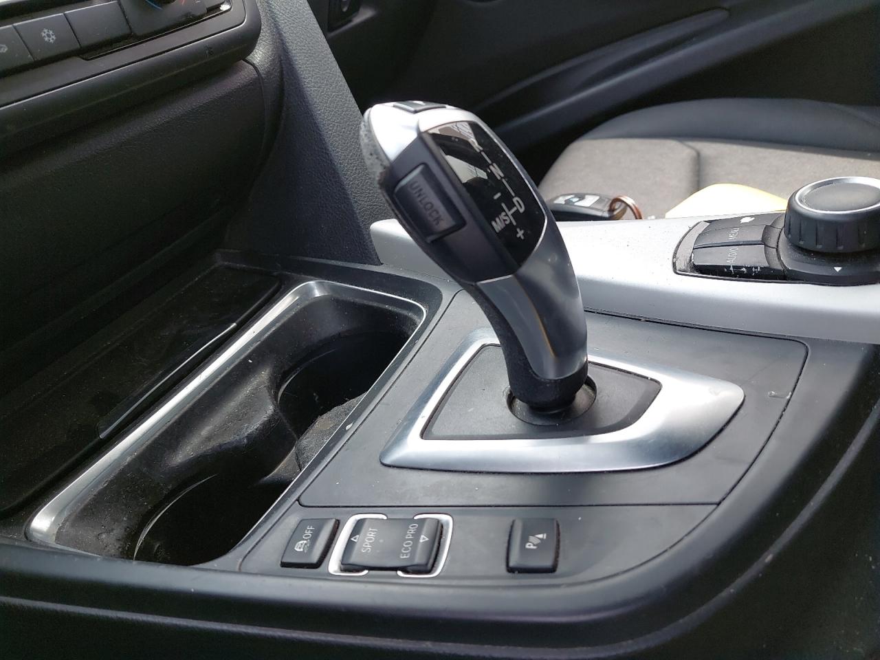 WBA3B1106CJ403083 - 2012 Bmw 320I - #46957445