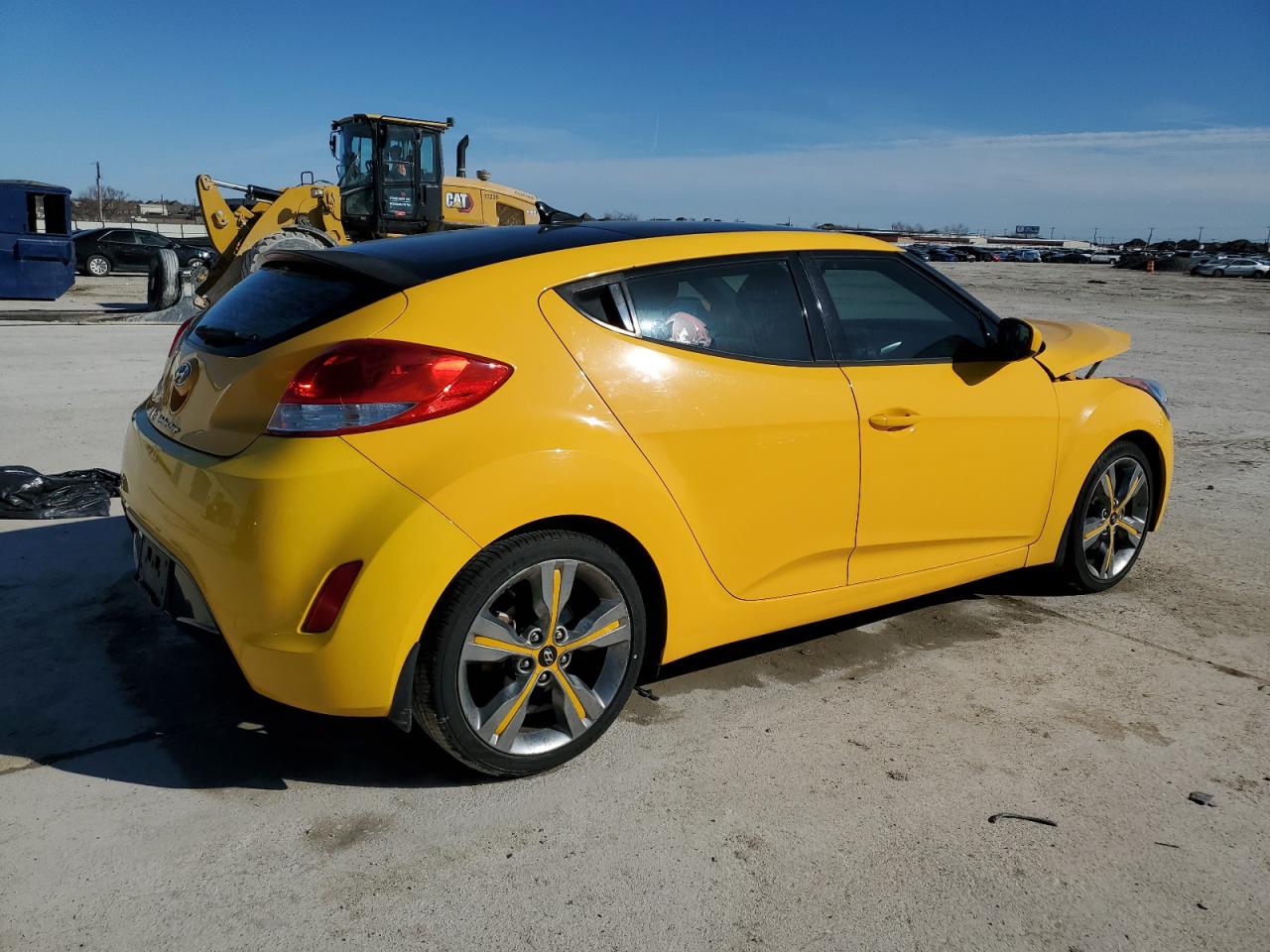 2016 Hyundai Veloster - Image 3