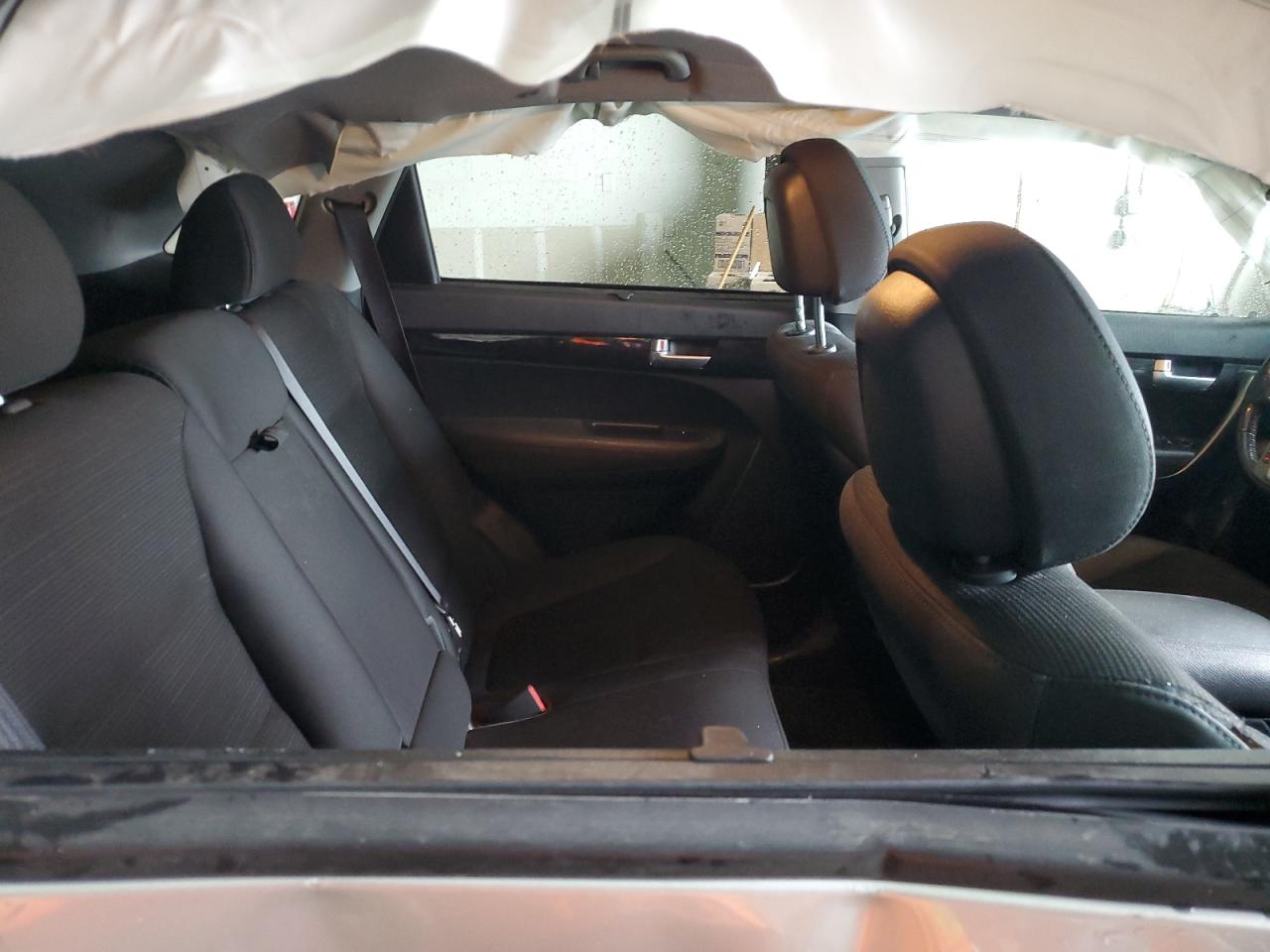 2014 Kia Sorento - Image 12