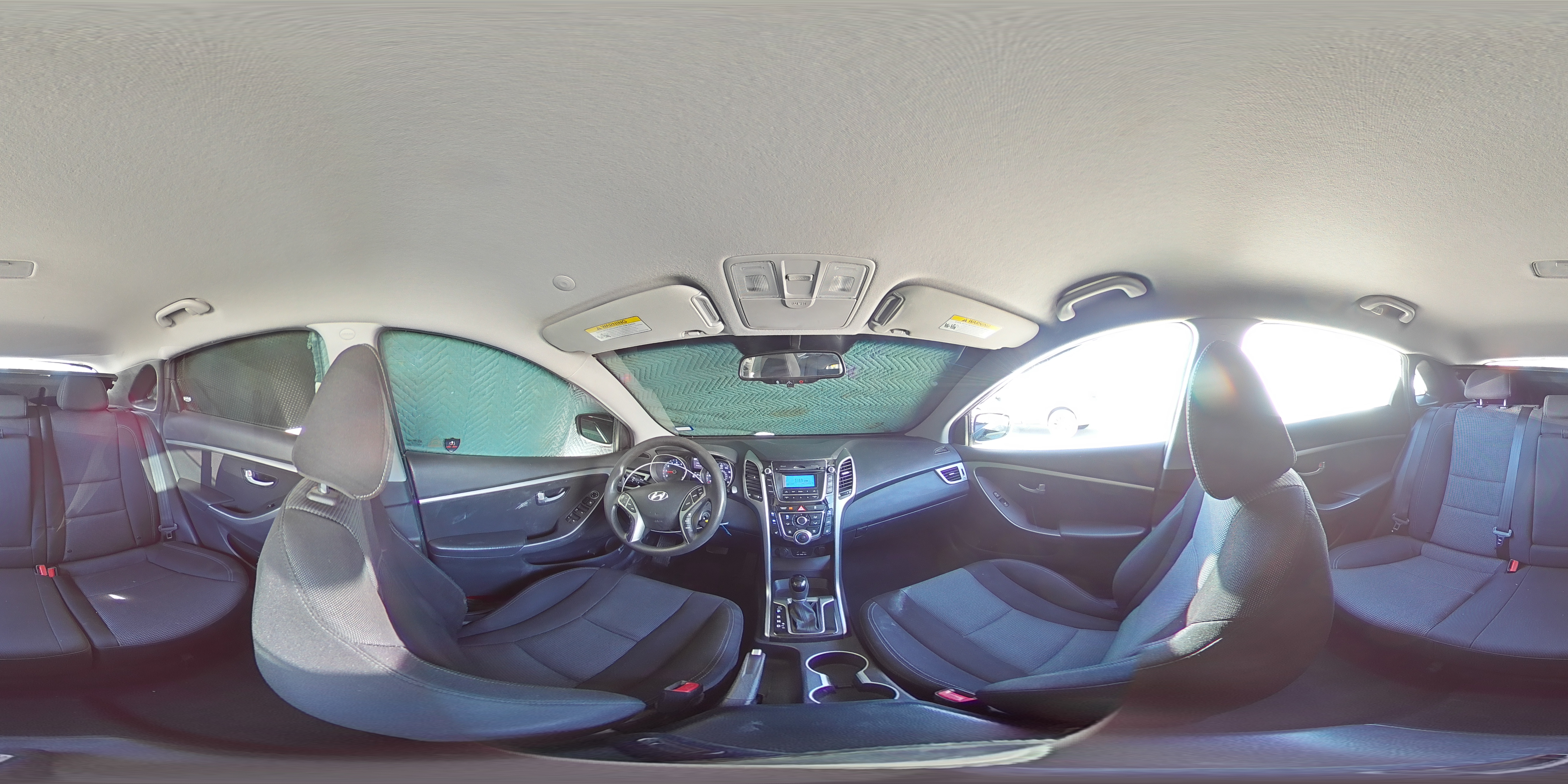 2013 Hyundai Elantra - Image 13