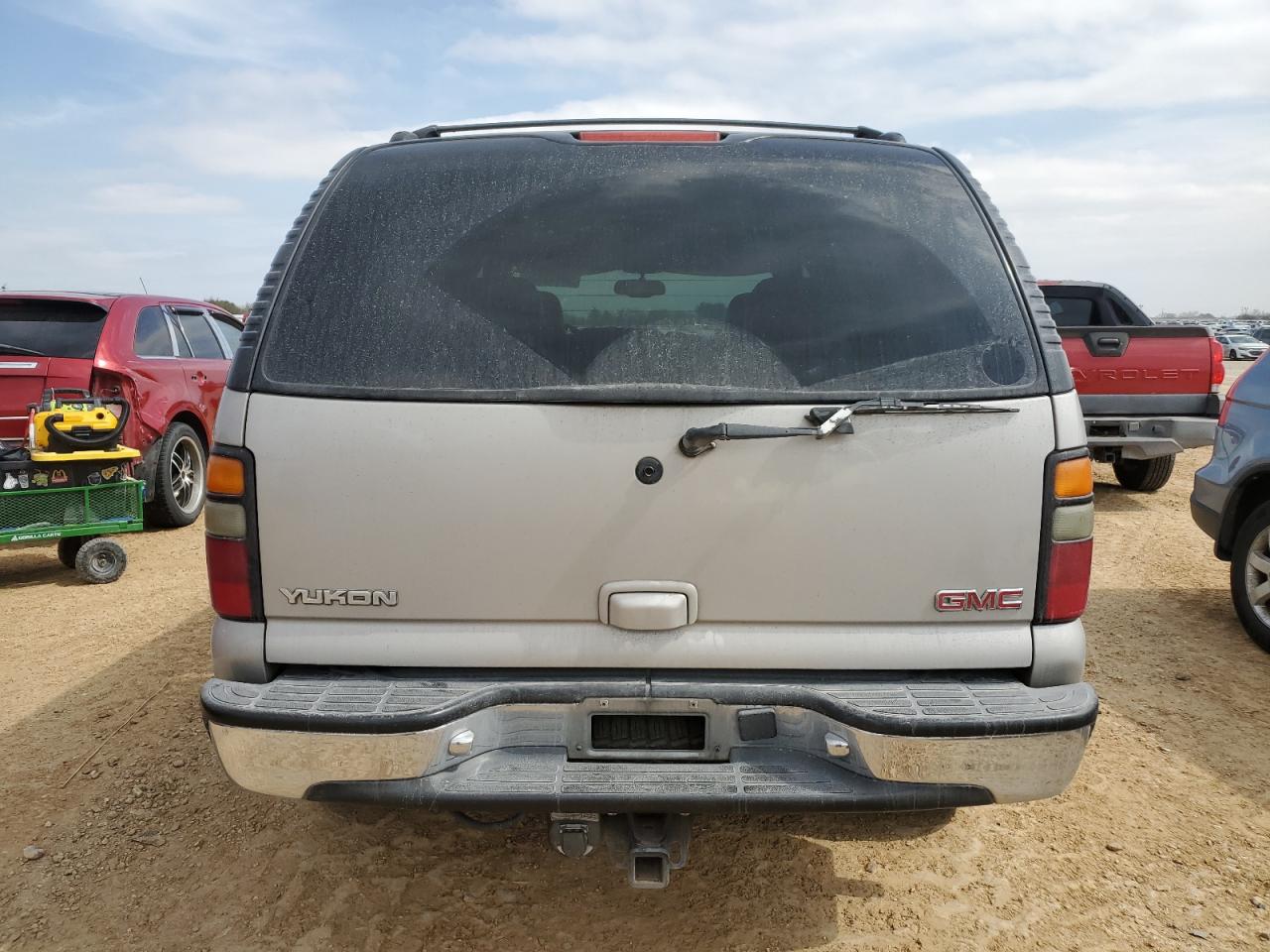 2004 GMC Yukon - Image 6