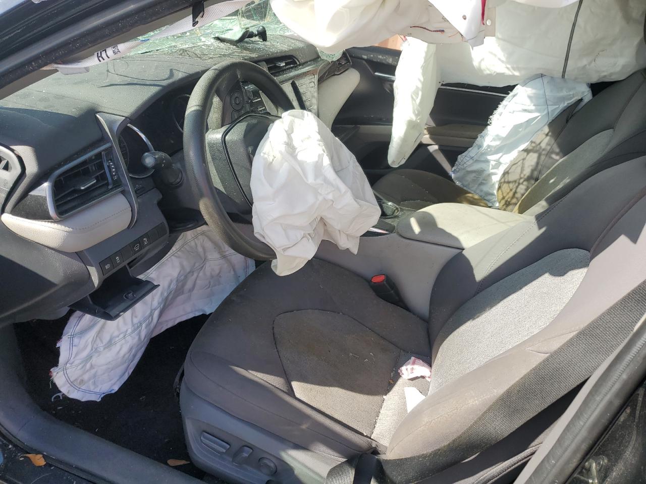 2020 Toyota Camry - Image 7