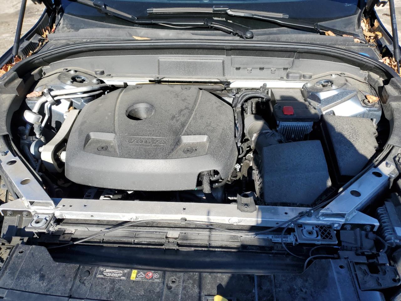 2021 Volvo XC60 - Image 12
