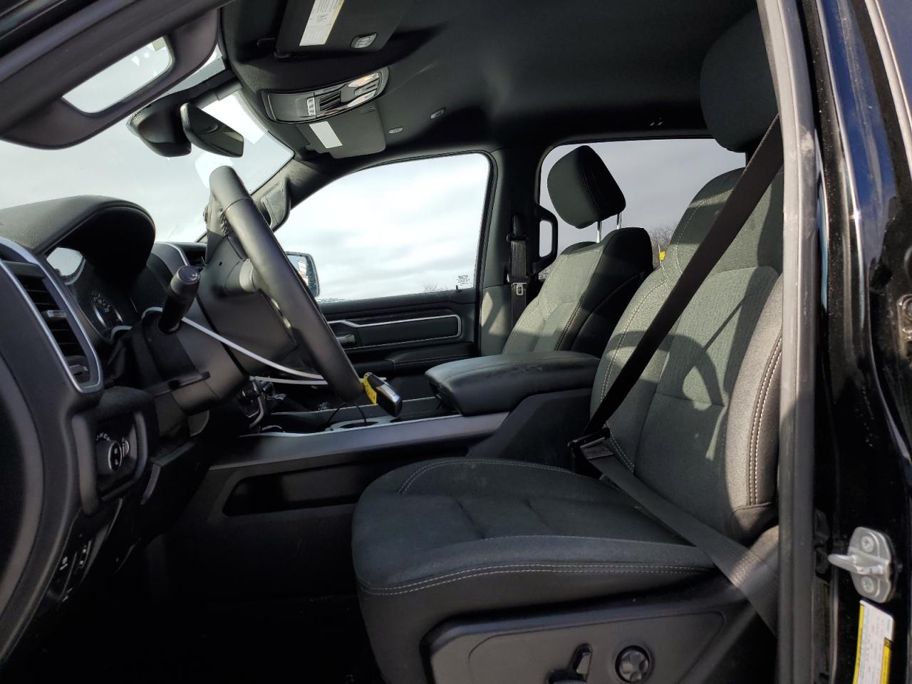 2020 RAM 1500 - Image 7
