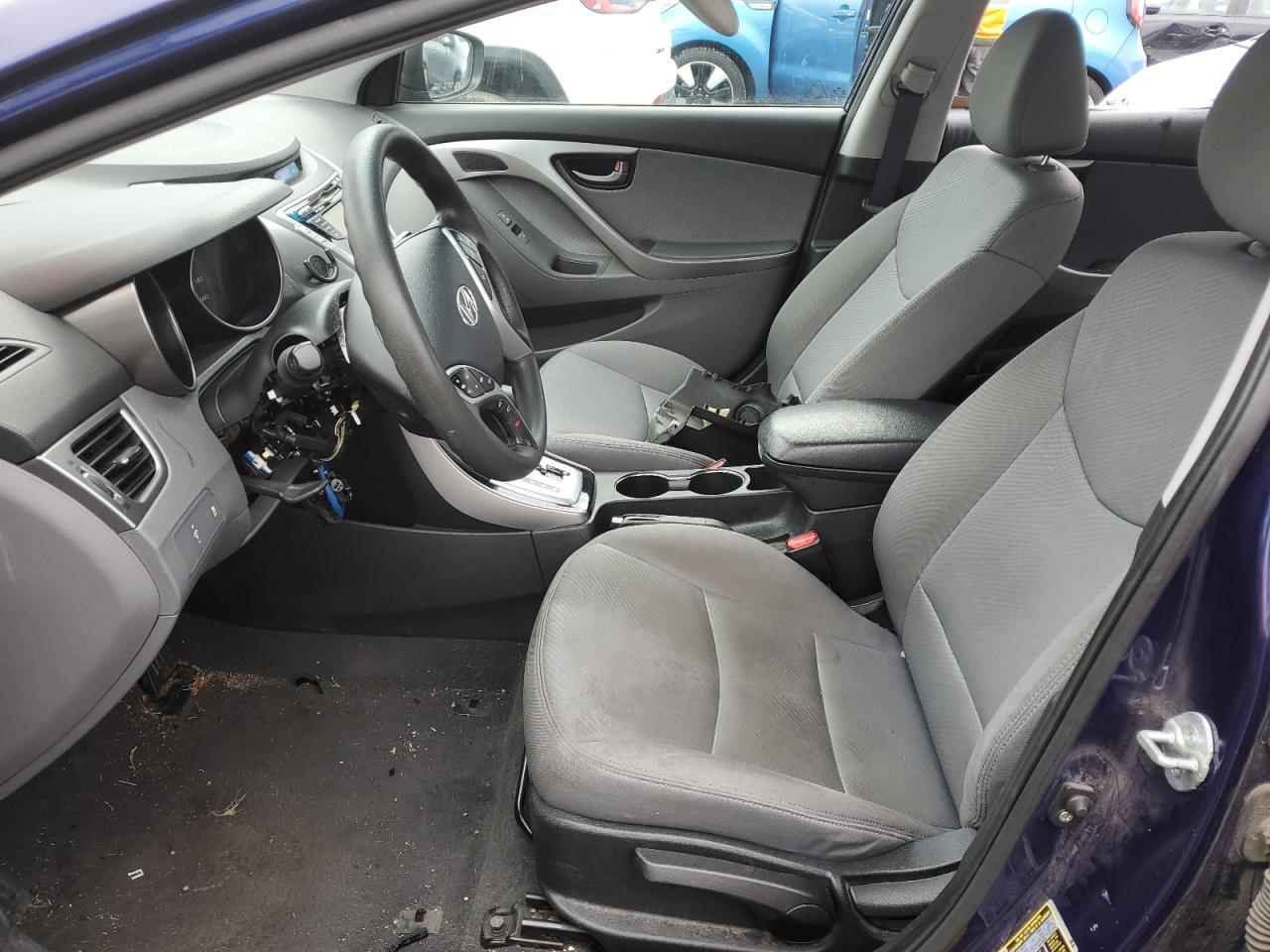 2011 Hyundai Elantra - Image 7