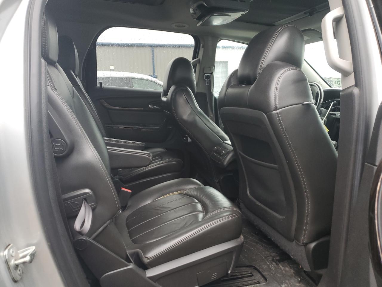 2015 GMC Acadia - Image 10