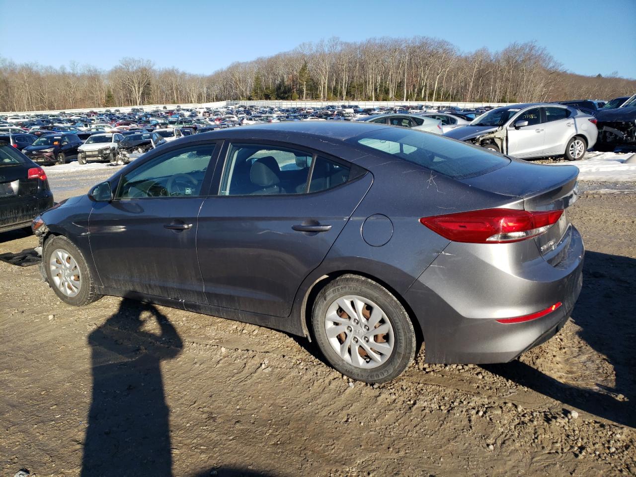 2018 Hyundai Elantra - Image 2