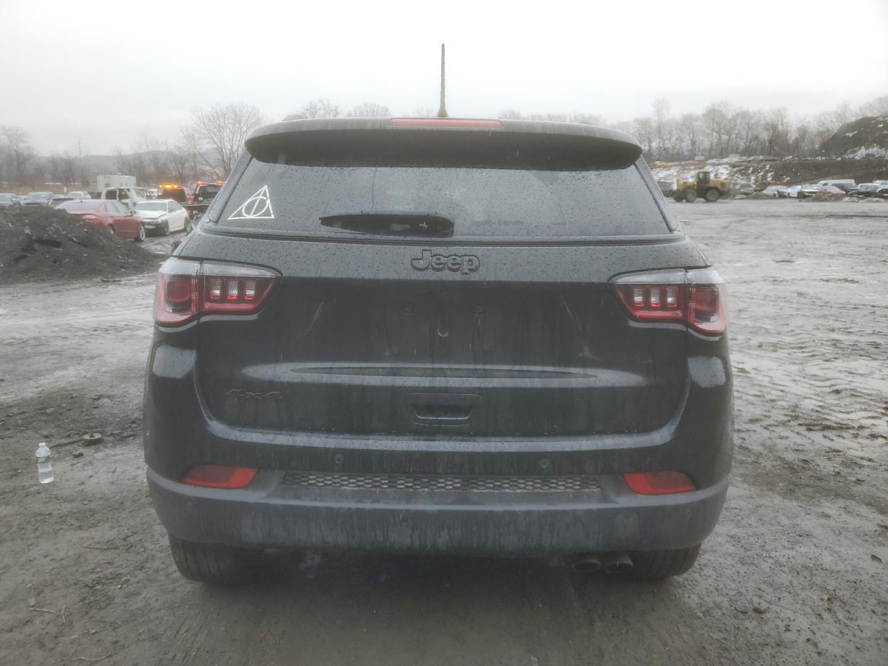 2020 Jeep Compass - Image 6