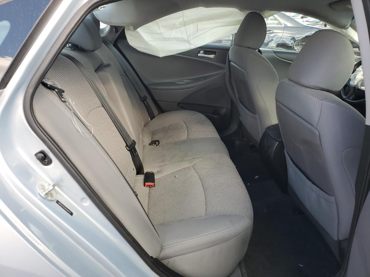 2013 Hyundai Sonata - Image 10