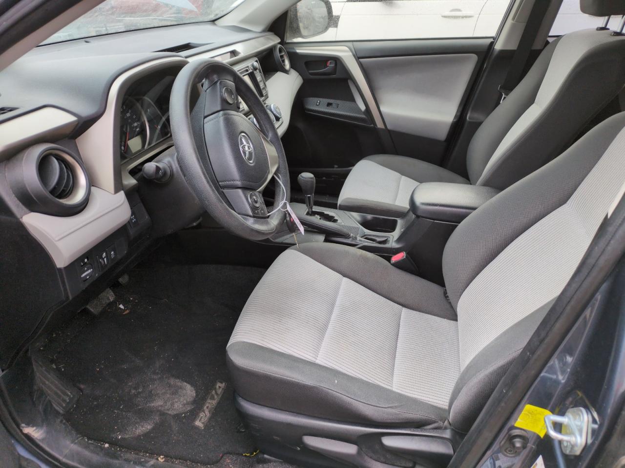 2014 Toyota RAV 4 - Image 7