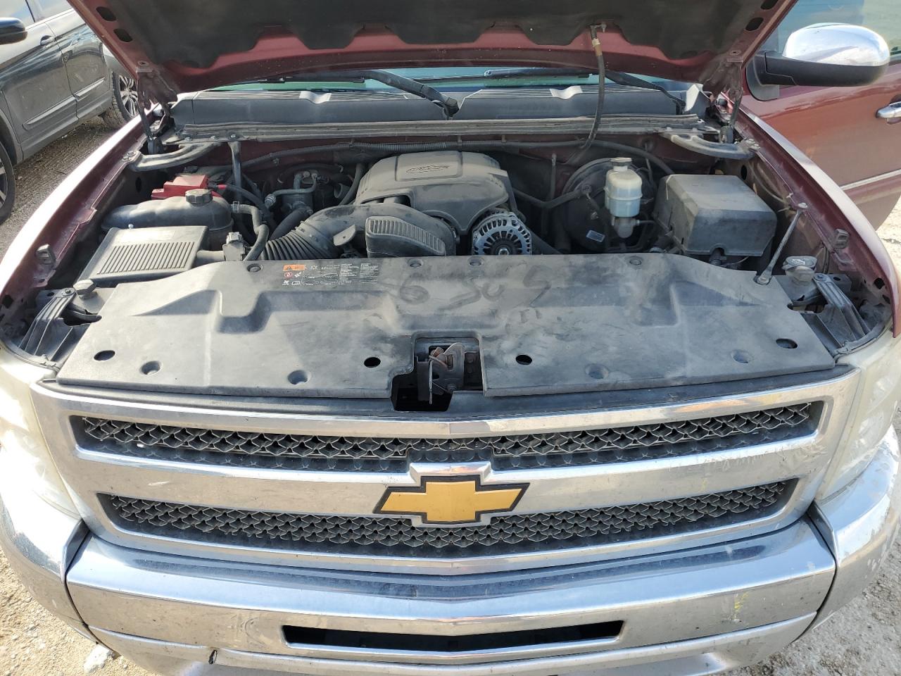 2013 Chevrolet Silverado - Image 11